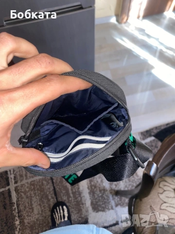 Мъжка чантичка Lacoste, снимка 3 - Чанти - 53646214