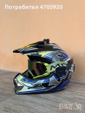 Каска за кросов мотор М размер, снимка 3 - Аксесоари за велосипеди - 53523544