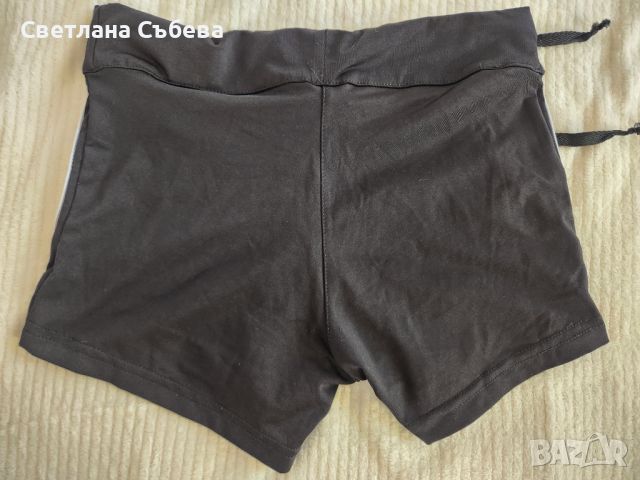 Къси панталонки adidas , снимка 2 - Къси панталони и бермуди - 45627551