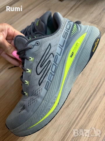 Оригинални маратонки Skechers MAX CUSHIONING! 41 н, снимка 2 - Маратонки - 53761183