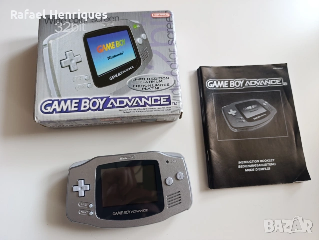 Nintendo Game Boy Advance сребрист цвят комплект в кутия с ръководства