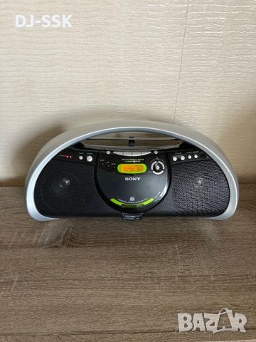 SONY ZS-YN7L MP3 RADIO MD AUX BOOMBOX Ghetto Blaster , снимка 2 - Аудиосистеми - 45795184