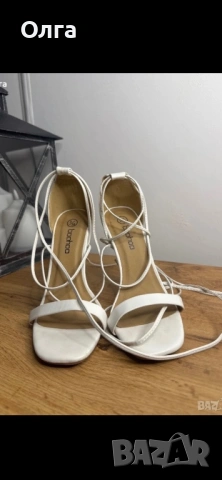 Всичко за 30€ , снимка 3 - Дамски обувки на ток - 53958459