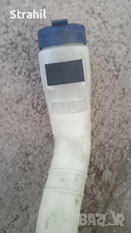 Оригинален резервоар за чистачка на предното стъкло от Fiat 500 51787578, снимка 3 - Части - 52881813