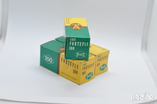 Черно-бели рол филми Fortepan 100, снимка 2 - Чанти, стативи, аксесоари - 52842349
