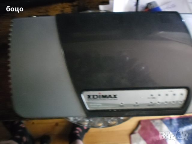 Продавам рутер Edimax BR-6204Wg, снимка 3 - Рутери - 45155667
