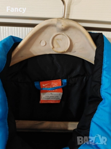 Оригинален елек Nike гъши пух , снимка 4 - Спортни дрехи, екипи - 52207443