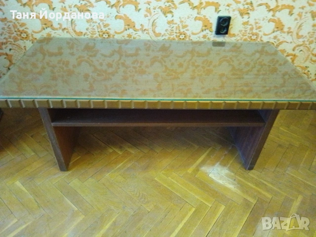 Холна маса масив 60/130см, височина 50см, снимка 3 - Маси - 53805071