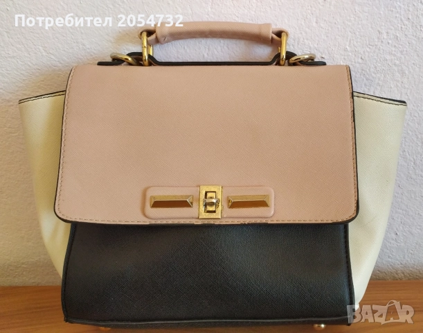 Стилна дамска чанта