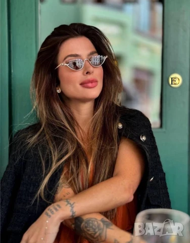 очила с калъф emporio armani gucci , снимка 2 - Слънчеви и диоптрични очила - 50627226