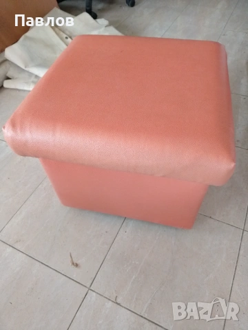 Продавам табуретки