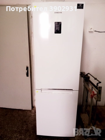  Хладилник с фризер , снимка 2 - Хладилници - 54048611