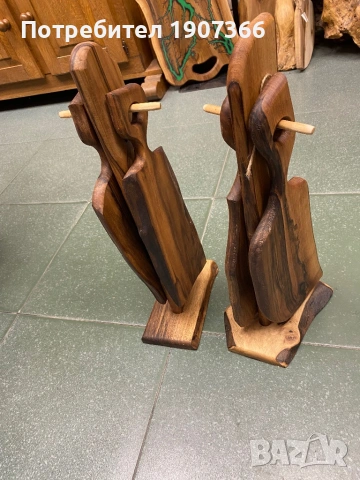 Орехов сет - 2 дъски+поставка, снимка 5 - Прибори за хранене, готвене и сервиране - 53192412