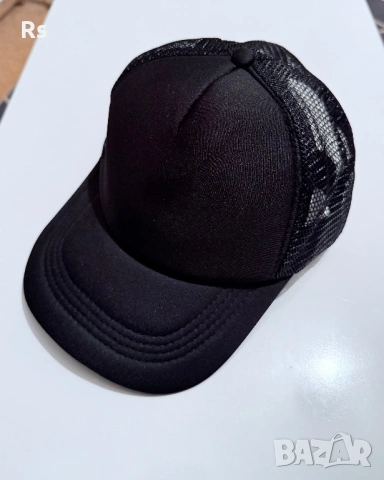 Шапки със козирка и зимни унисекс модел  