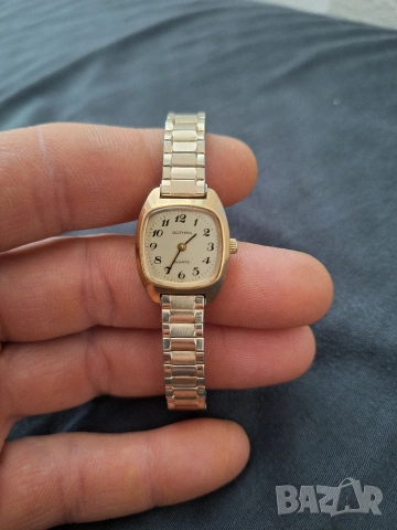 Позлатен дамки винтидж часовник GÜTHRA, снимка 16 - Дамски - 54014439