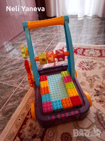 Сhipolino ,Количка за прохождане и игра с кубчета