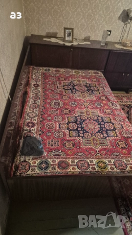 Приста с ракла и скрин