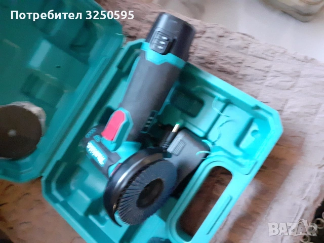 22евро чисто нов ЪГЛОШЛАИФ МАКИТА пишете или се обадете , снимка 2 - Други инструменти - 53961227