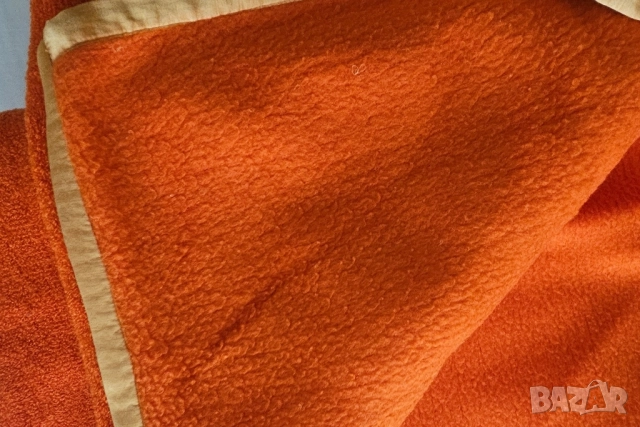 Две оранжеви одеала р.180/130, снимка 9 - Олекотени завивки и одеяла - 51785867
