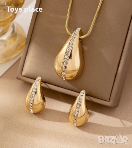 Стилен комплект колие + обеци НОВ