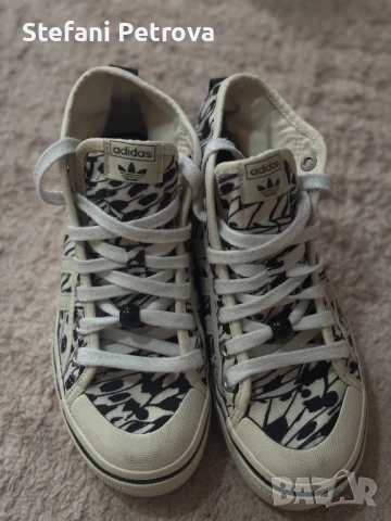 Обувки Adidas, 36 размер, снимка 3 - Маратонки - 51084491