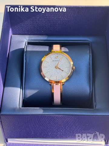 Часовник на Swarovski, модел Swarovski Crystalline Delight, снимка 10 - Дамски - 51728814