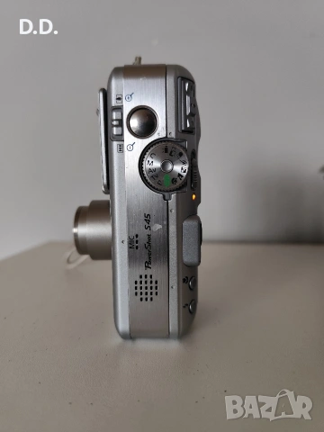 Дигитален фотоапарат Canon PowerShot S45, снимка 4 - Фотоапарати - 53872804