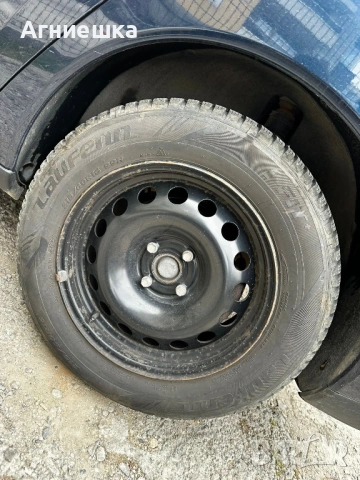 Гуми+джанти 215/60/16 DOT 22 - Лауфен, снимка 2 - Гуми и джанти - 53905483