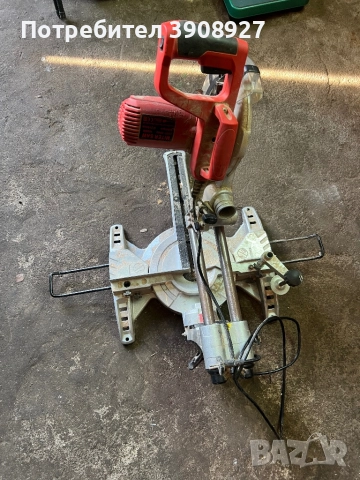 Електрически потапящ циркуляр / Митра циркуляр 1800W, 210 мм – Работи отлично, снимка 3 - Триони и циркуляри - 52677842