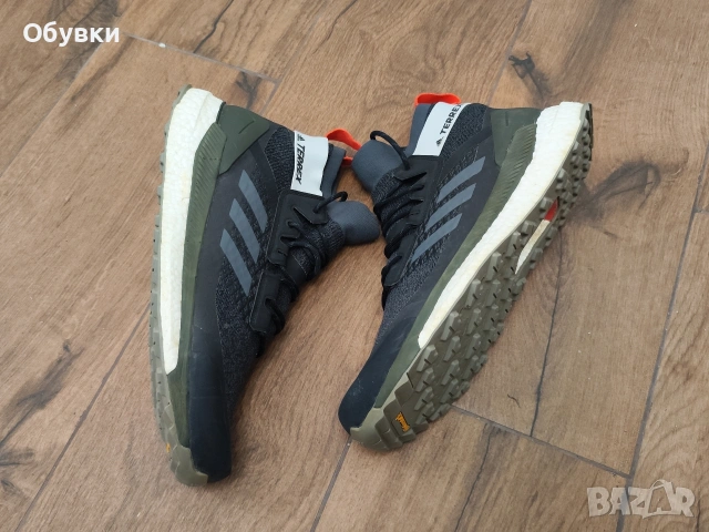 Туристически обувки Adidas Terrex, снимка 5 - Мъжки боти - 53932013