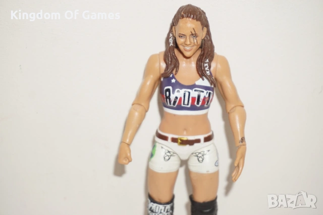 Кеч Фигура Sarah Logan 2019 Vahalla Diva Basic Wrestling Figure Series 101 WWE 2019 Mattel, снимка 2 - Колекции - 54276156