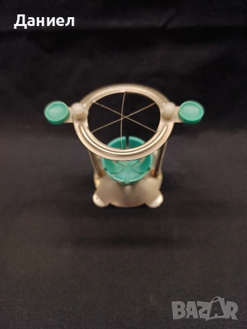 Яйцерезачка , снимка 2 - Антикварни и старинни предмети - 53868399