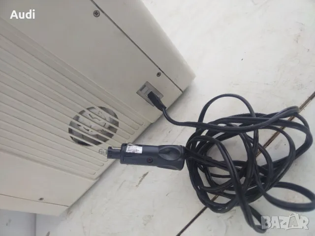 Хладилна чанта Frigobox обем  28 литра 12V 4А Две функции за,  охлаждане и затоплянe съвместима с за, снимка 12 - Хладилни чанти - 49873421