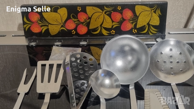 Винтидж руски съветски кухненски стенен комплект, ръчно рисуван, хохлома, СССР, 70-те години, рядък, снимка 5 - Антикварни и старинни предмети - 52505568