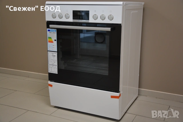 Готварска печка BOSCH HKR39C220 3D горещ въздух стъклокерамичен плот, снимка 3 - Печки, фурни - 53332690