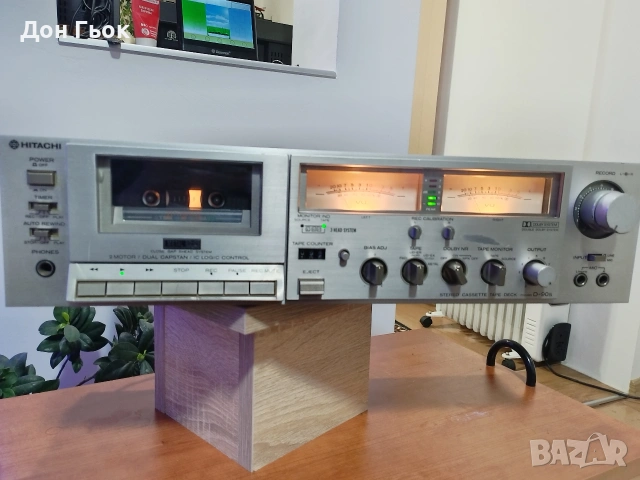 Касетен дек Hitachi D-90s, снимка 6 - Декове - 53953446