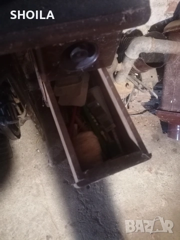 Стара крачна шевна машина, снимка 4 - Антикварни и старинни предмети - 54173009