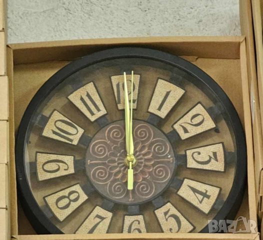 Стенен дървен часовник, 25 см, бял и кафяв, снимка 1 - Стенни часовници - 46433739