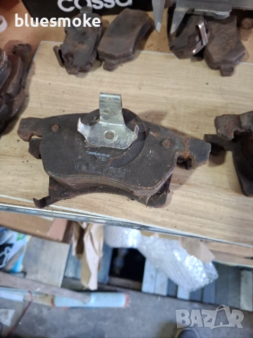 Накладки от зафира А, снимка 2 - Части - 54258053