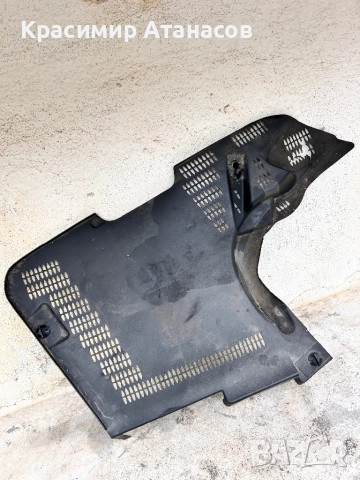 A2118301813. Капак кора над филтърна кутия за Мерцедес Е-класа W211. , снимка 2 - Части - 52566135