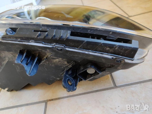десен фар Hyundai Kona, снимка 5 - Части - 52791661