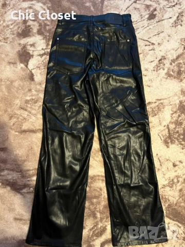 Кожен панталон Bershka + подарък, снимка 2 - Панталони - 54172652