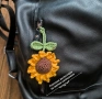 Плетен Слънчоглед, украшение за чанта, раница, снимка 4