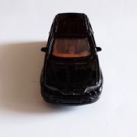 Bburago BMW X5 E53 Black SUV 1:43 , снимка 6 - Колекции - 45709494