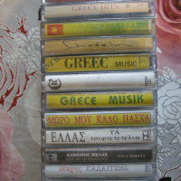 Продавам аудио касети от щандове за продажба на касети с гръцка музика, снимка 3 - Аудио касети - 19497983
