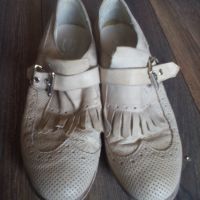Разпродавам дамски -момичешки обувки.5-10 лева., снимка 2 - Дамски ежедневни обувки - 45700599