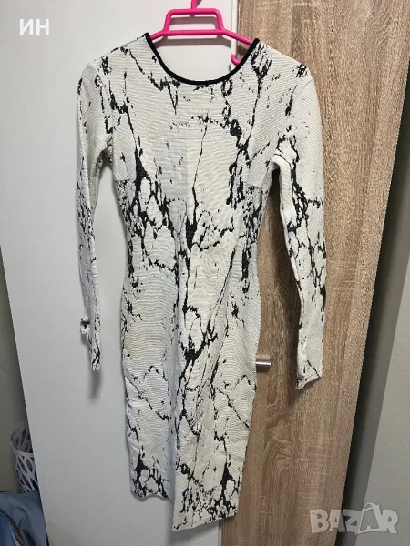 Еластична рокля с дължина до коленете, снимка 1