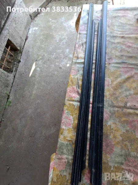 Декоративни лайстни между мокета и рамката на вратата от Vw Golf Mk2 2/3  врати., снимка 1