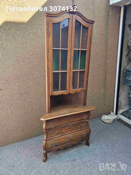 Витрина за ъгъл в стил Чипъндейл, снимка 1