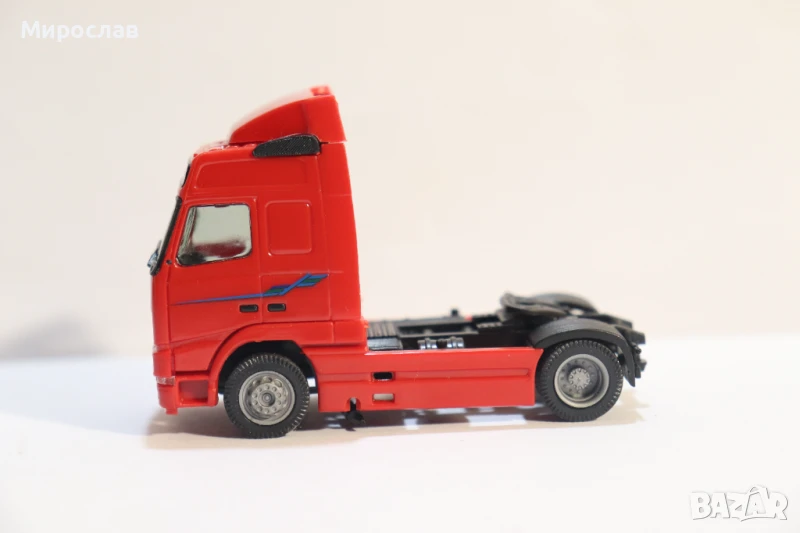 ALBEDO H0 1/87 VOLVO FH 12 ВЛЕКАЧ КАМИОН МОДЕЛ, снимка 1